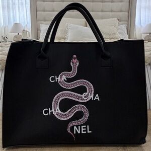 Chic Black Designer Tote Bag